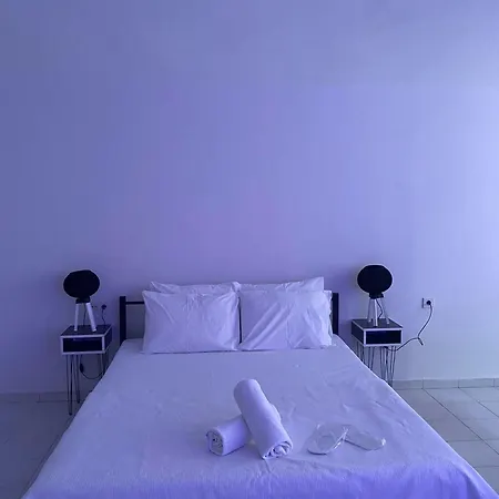 Luxurious 3